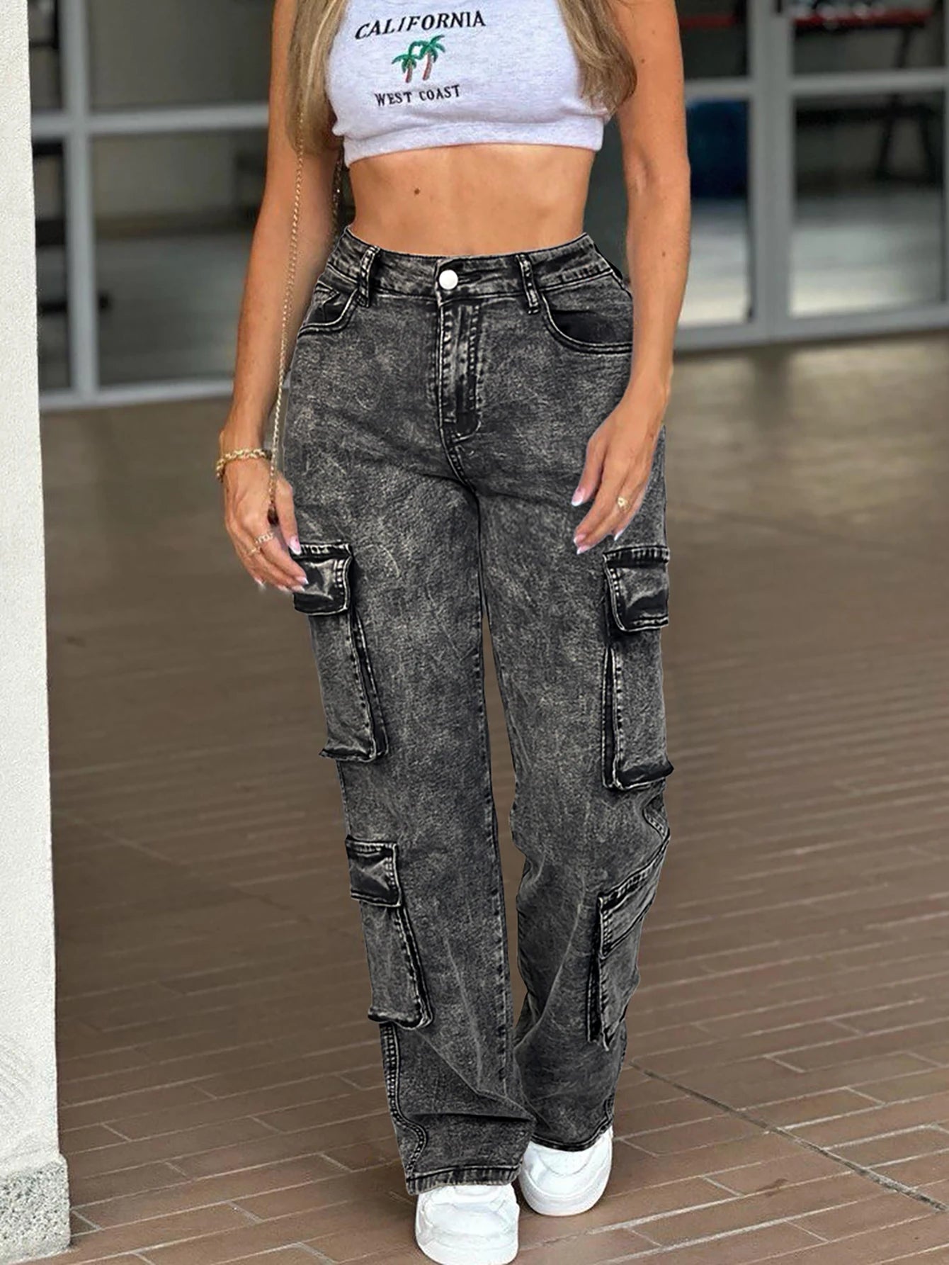 Jean Cargo, poches multi-abattes, style polyvalent