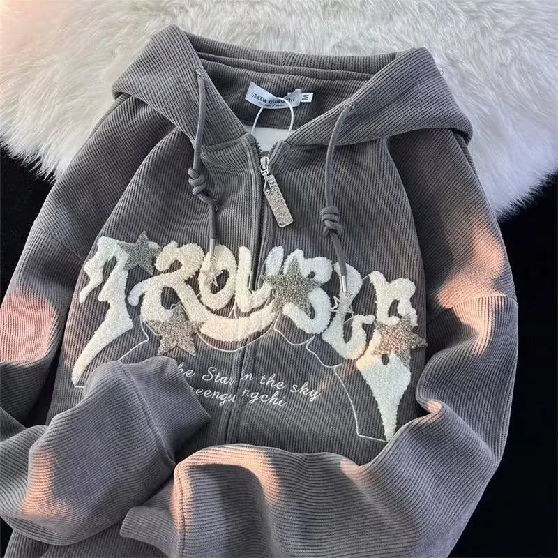 Sweat-shirt à capuche brodé avec fermeture éclair