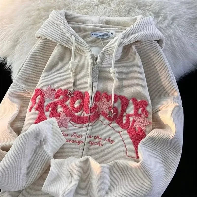 Sweat-shirt à capuche brodé avec fermeture éclair