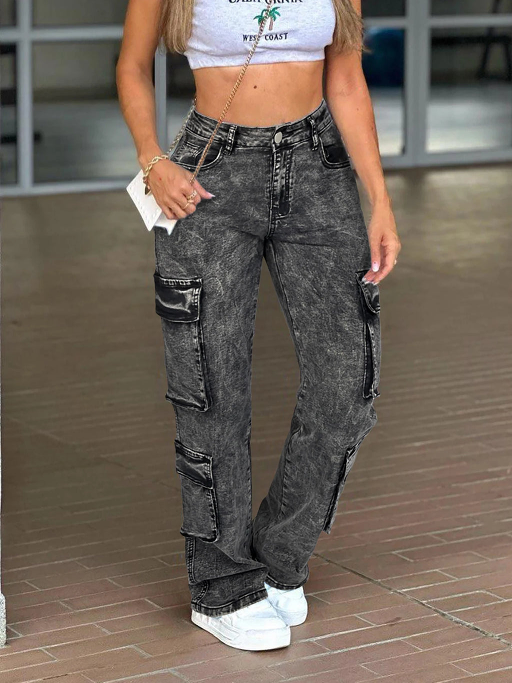 Jean Cargo, poches multi-abattes, style polyvalent