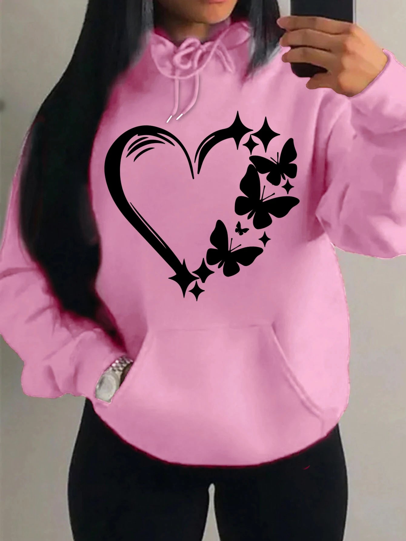 Sweat à capuche imprimé cœur et papillons noirs